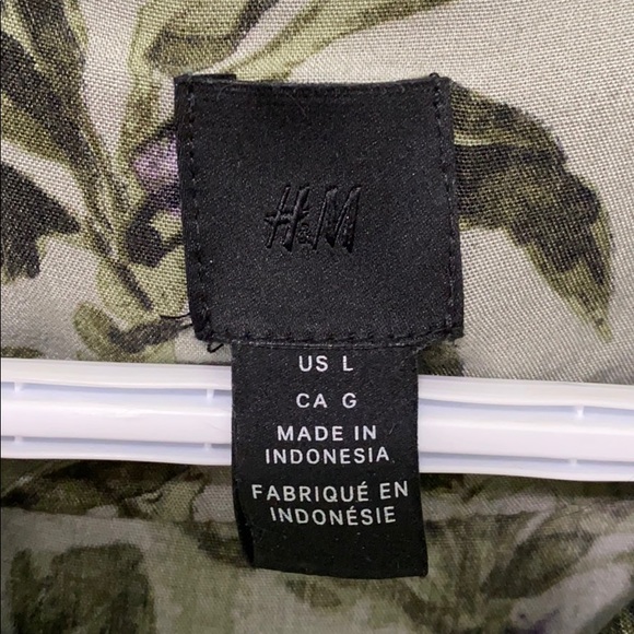 H&M men’s resort shirt - Picture 3 of 4